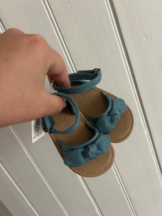 NEW old navy 6/12m blue bow sandals