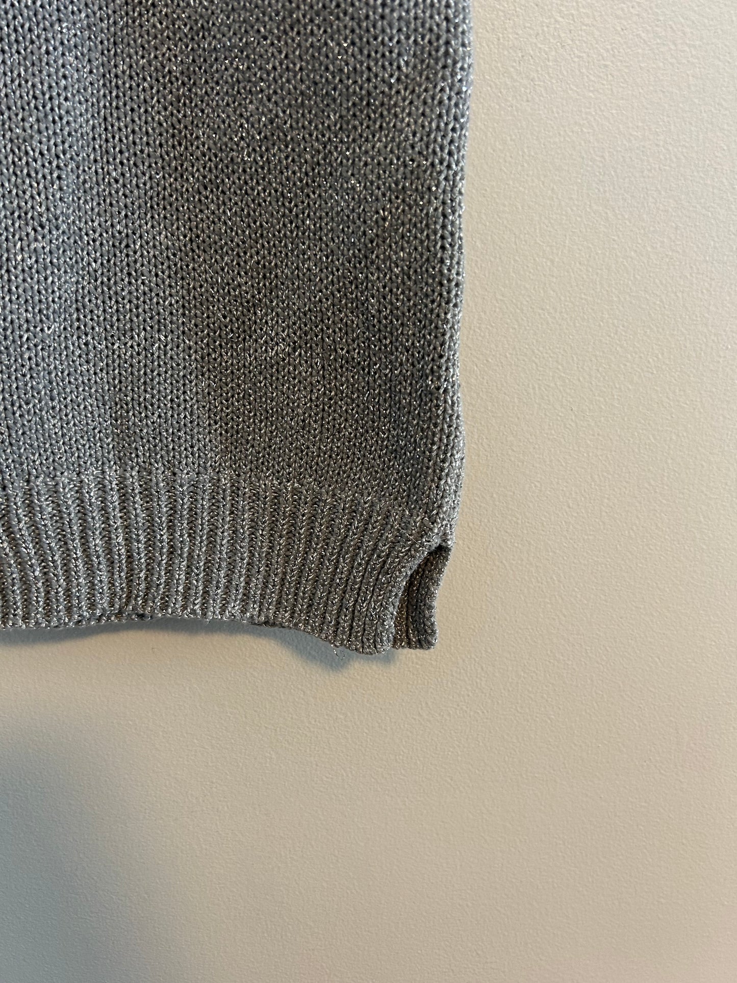 Banana republic small grey sparkly knit tshirt vest