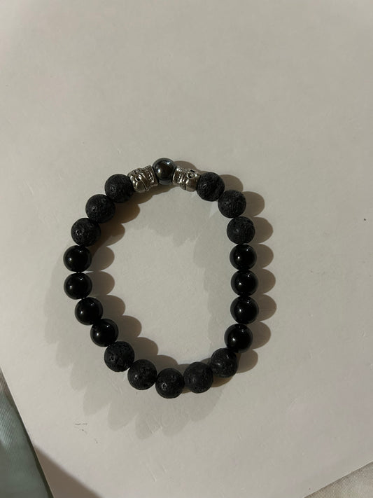 Black double skull beaded bracelet