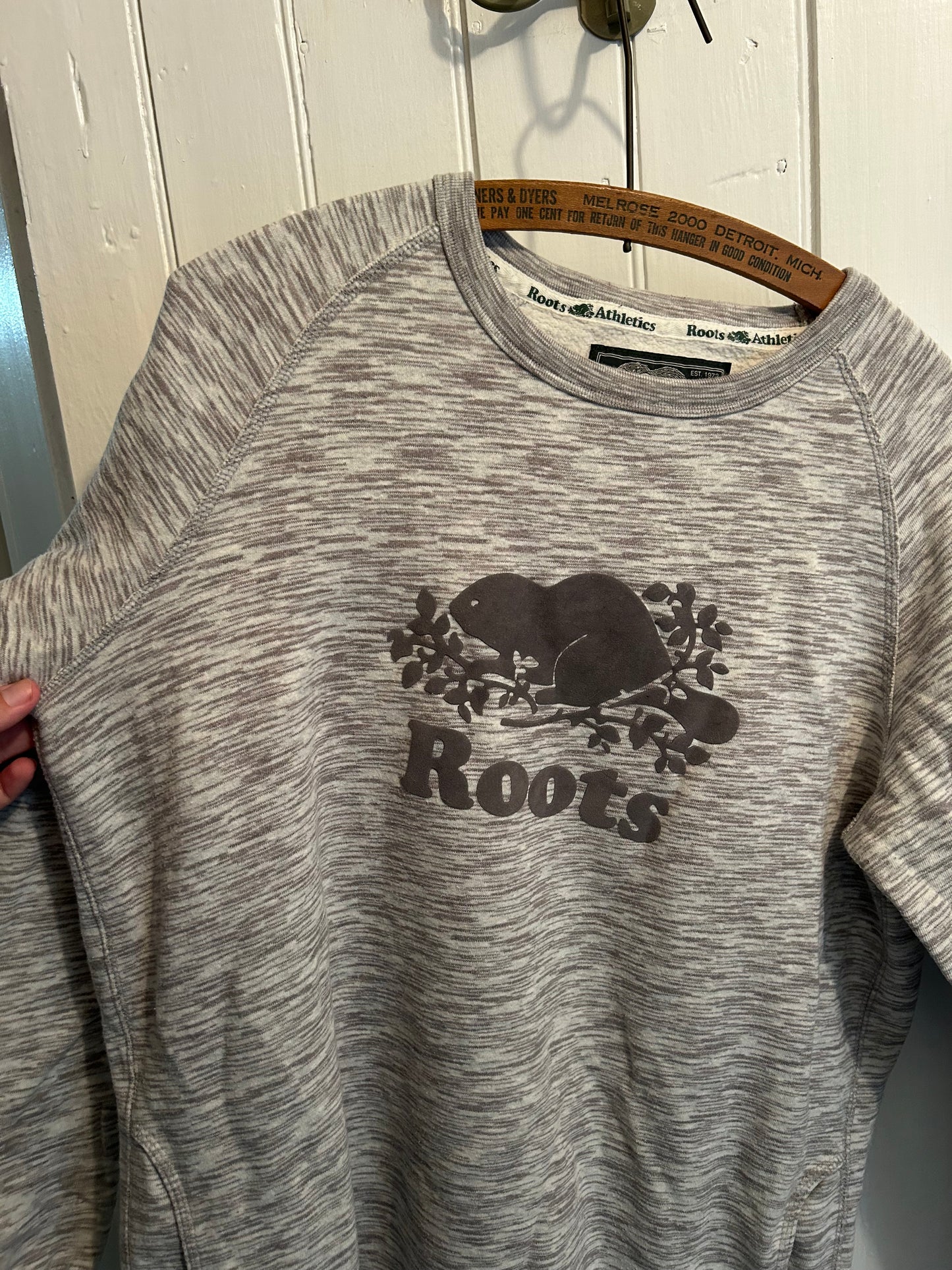 Roots large grey sweater