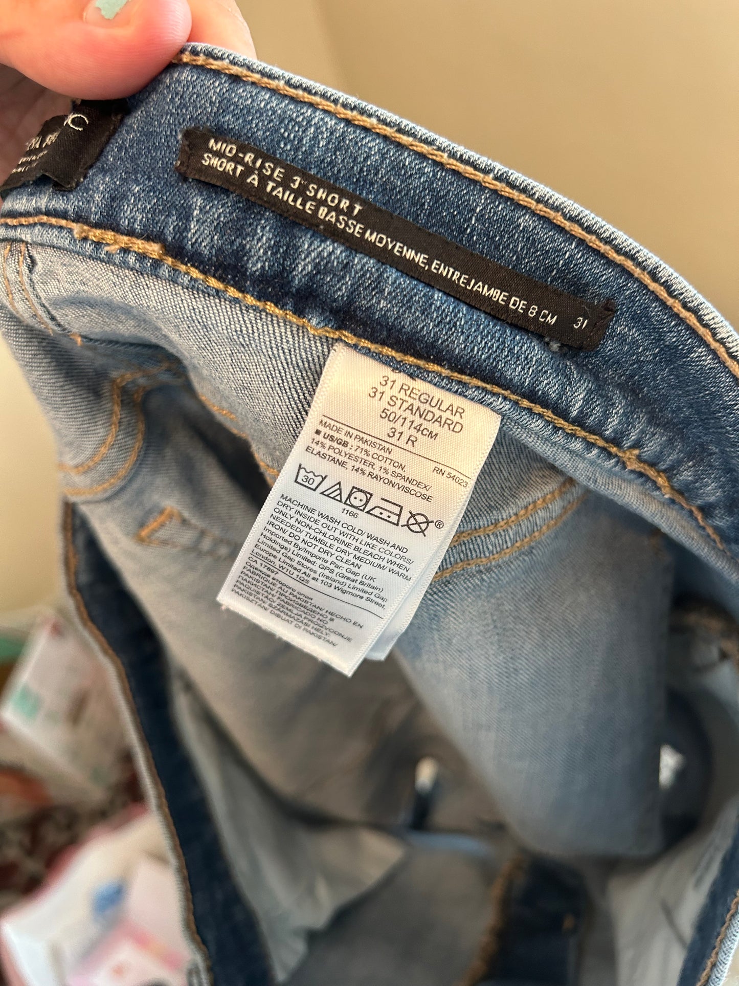 Banana Republic size 31 light wash raw hem denim jeans