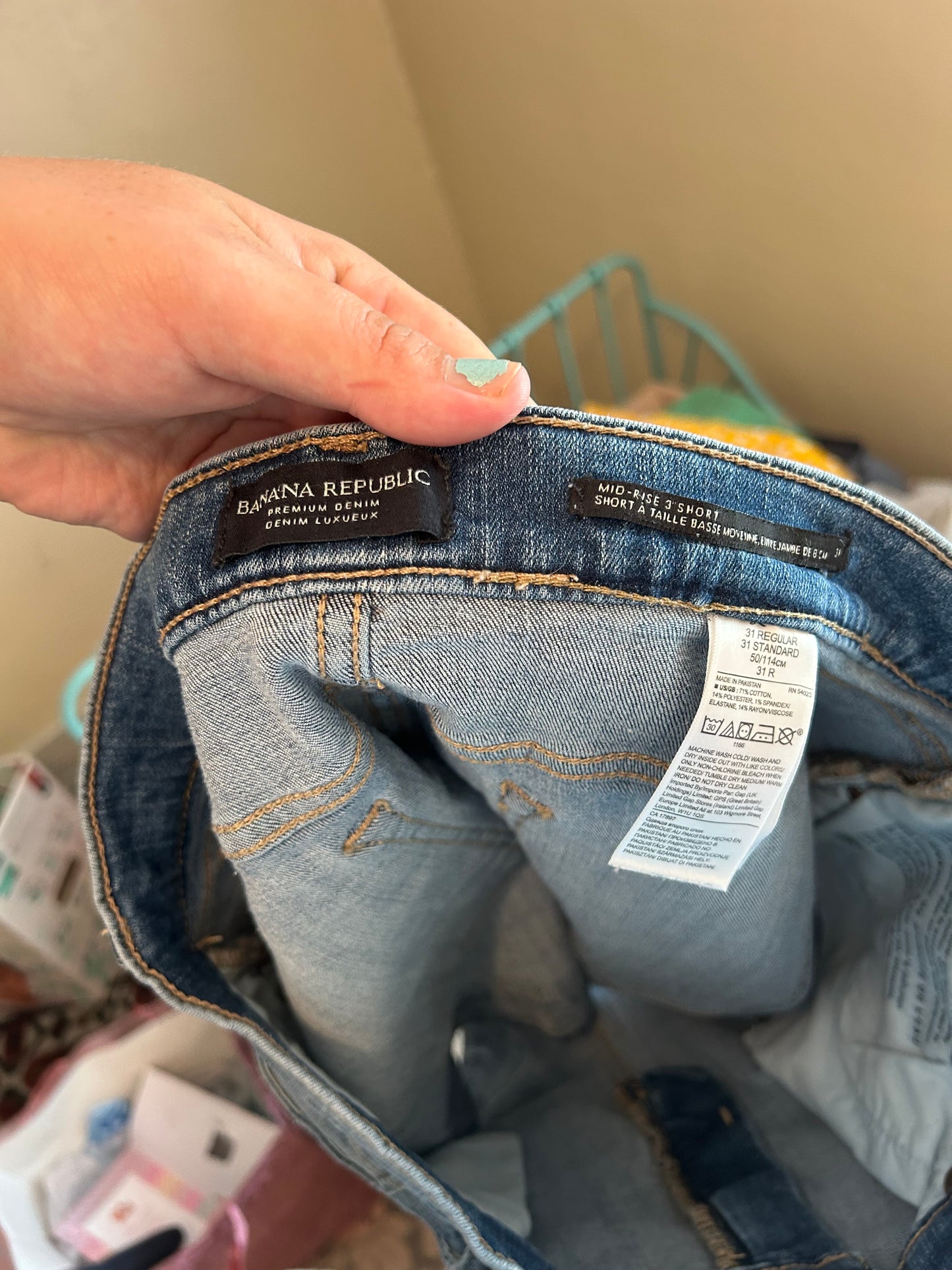 Banana Republic size 31 light wash raw hem denim jeans