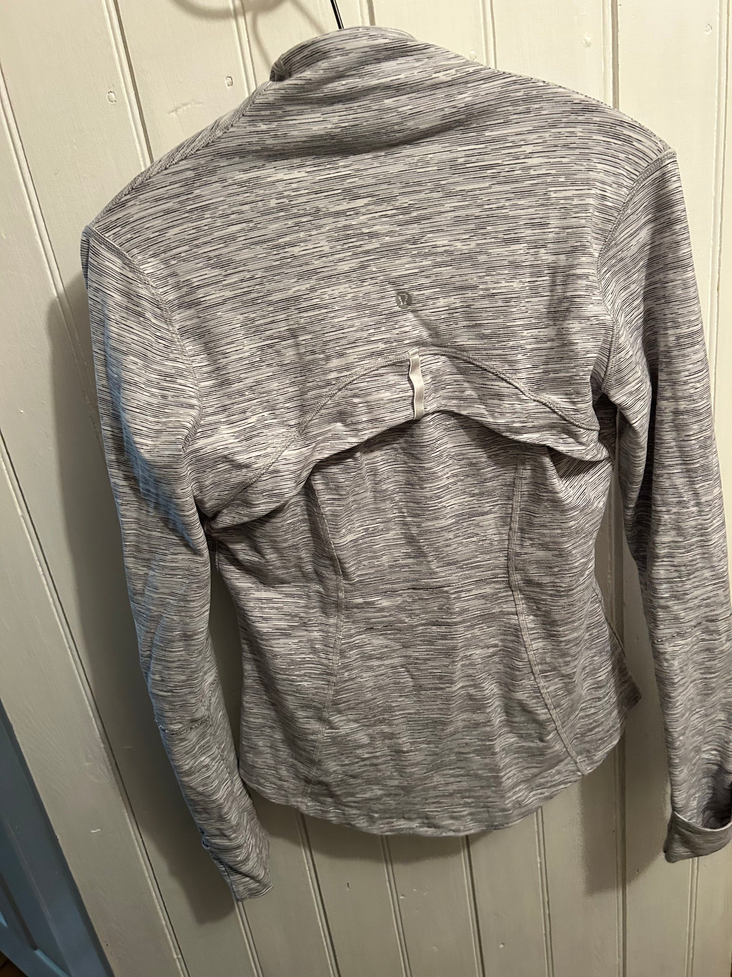 Lululemon 8 grey lightweight zip up sweater