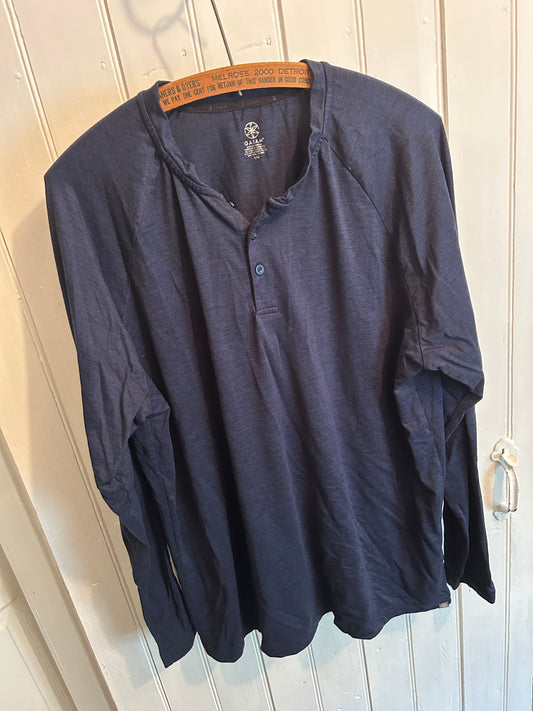 Gaiam men’s large navy blue shirt