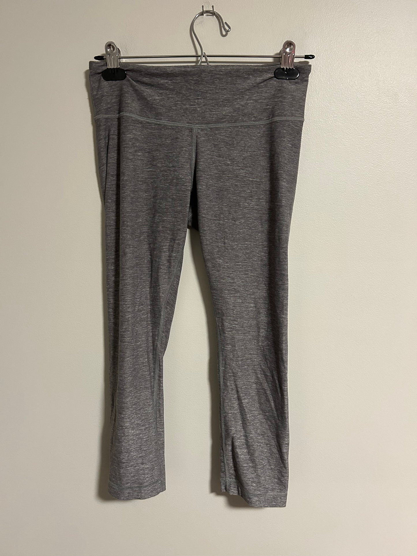 Lululemon 6 grey athletic leggings