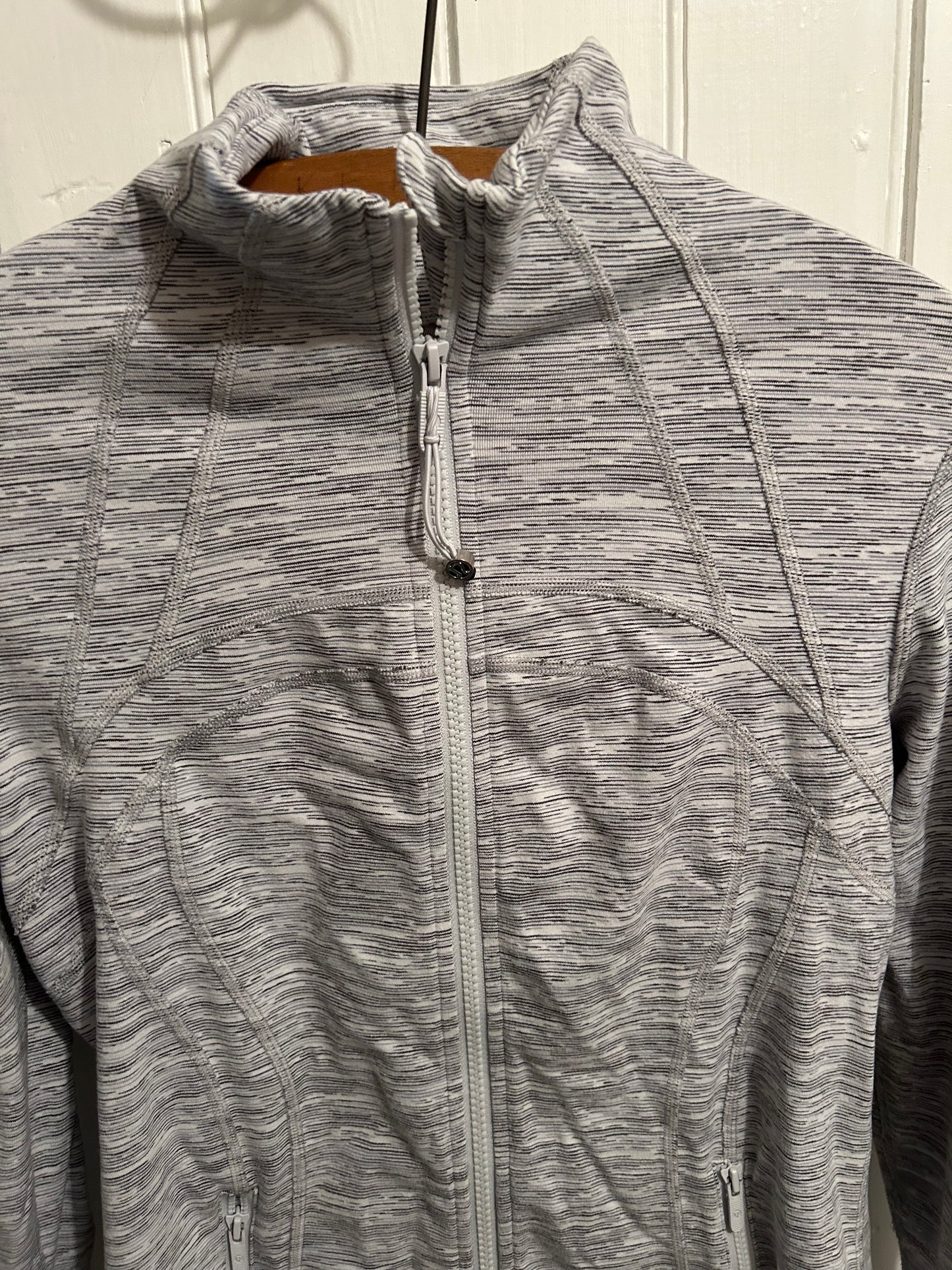 Lululemon 8 grey lightweight zip up sweater