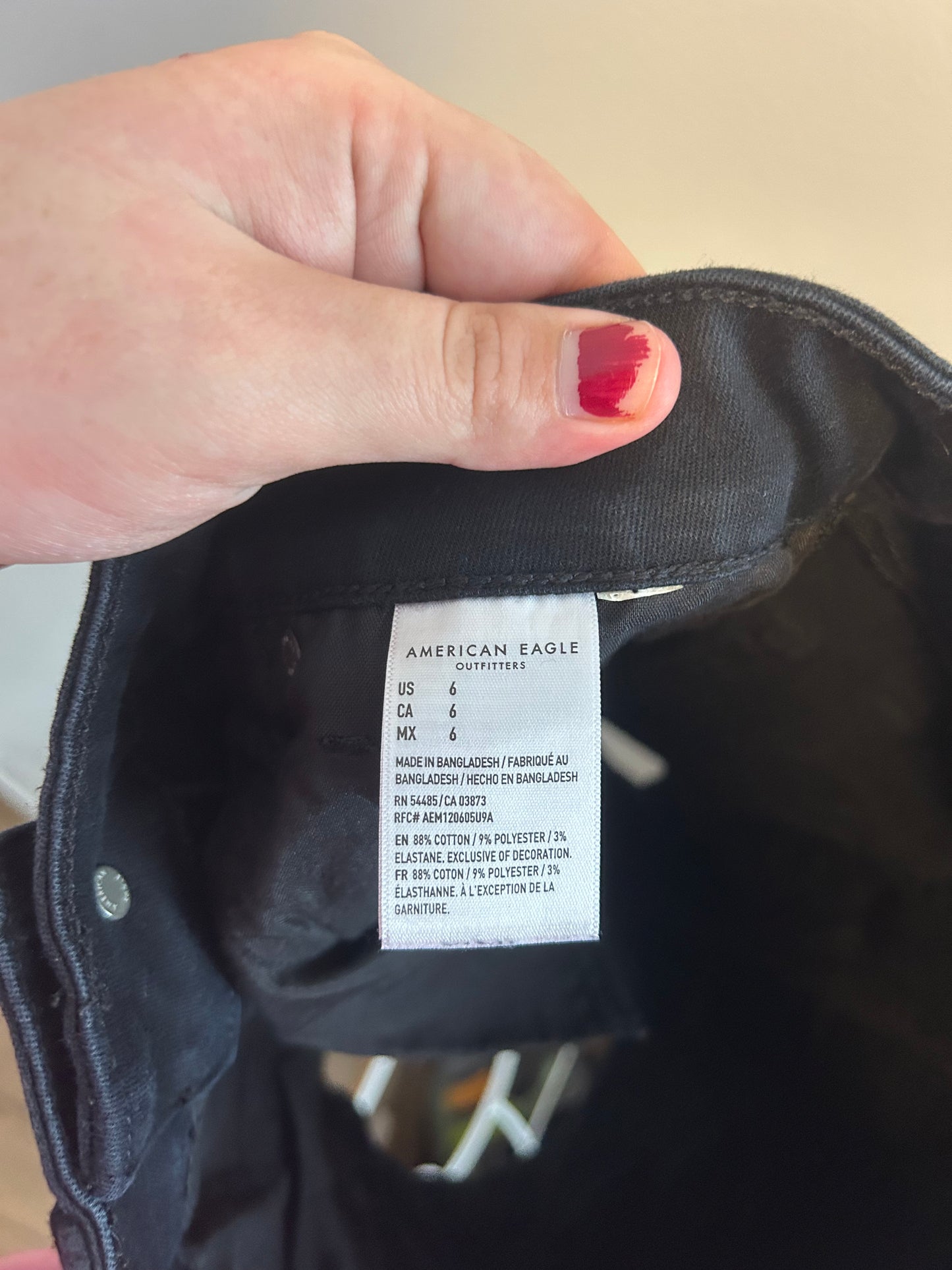 American eagle 6 black denim shorts