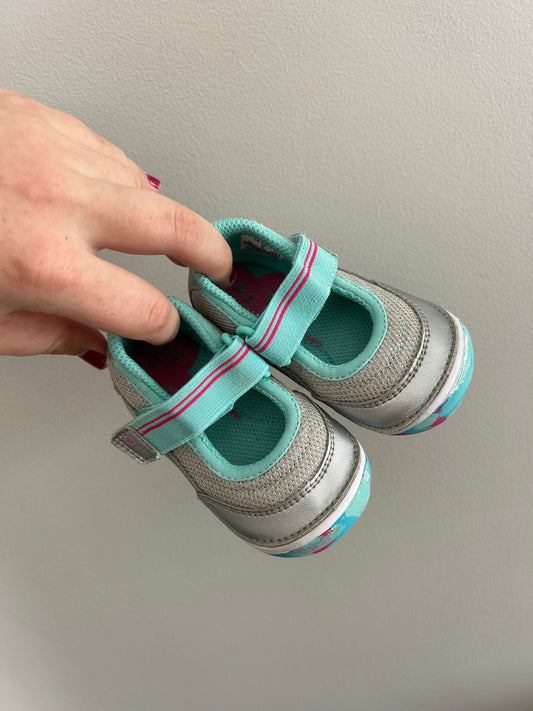 Stride rite infant 5 silver & blue sandals