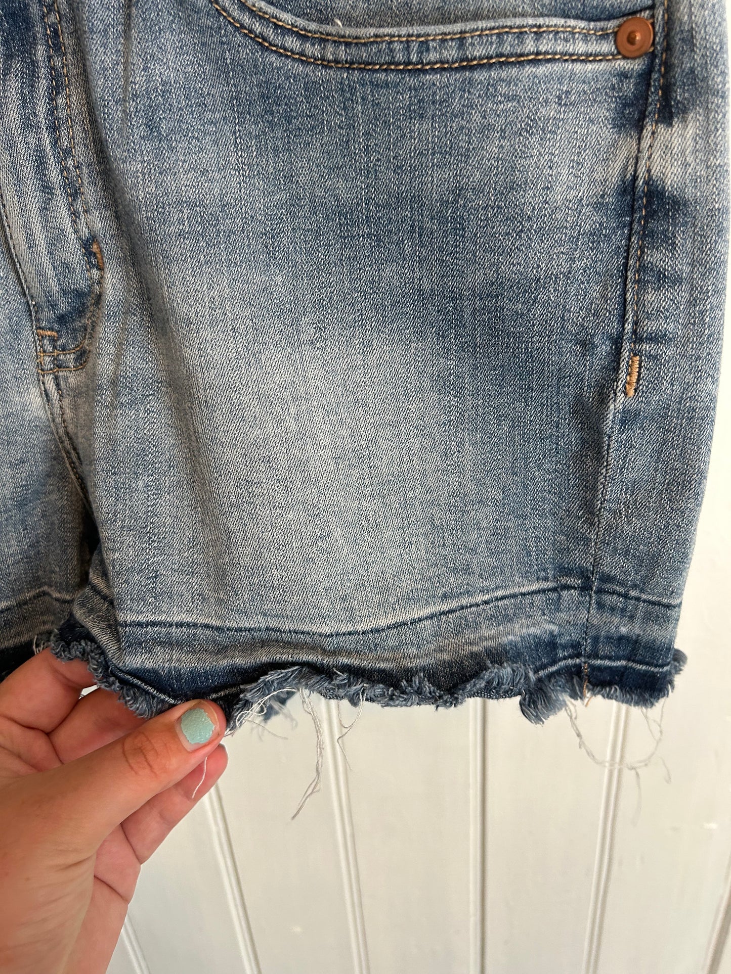 Banana Republic size 31 light wash raw hem denim jeans