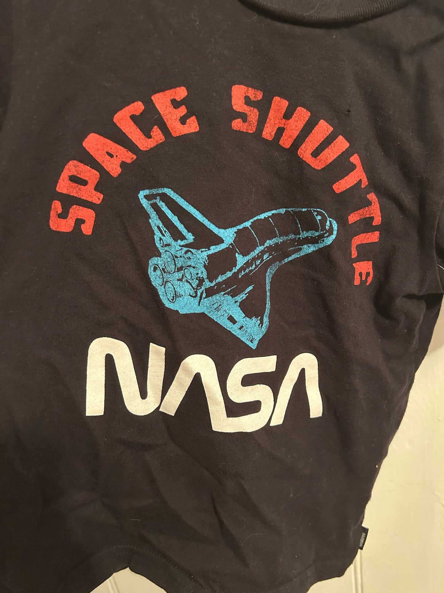 10 tree 4t black nasa graphic T-shirt