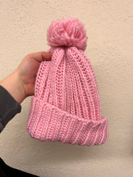 Women’s pink knit Pom hat