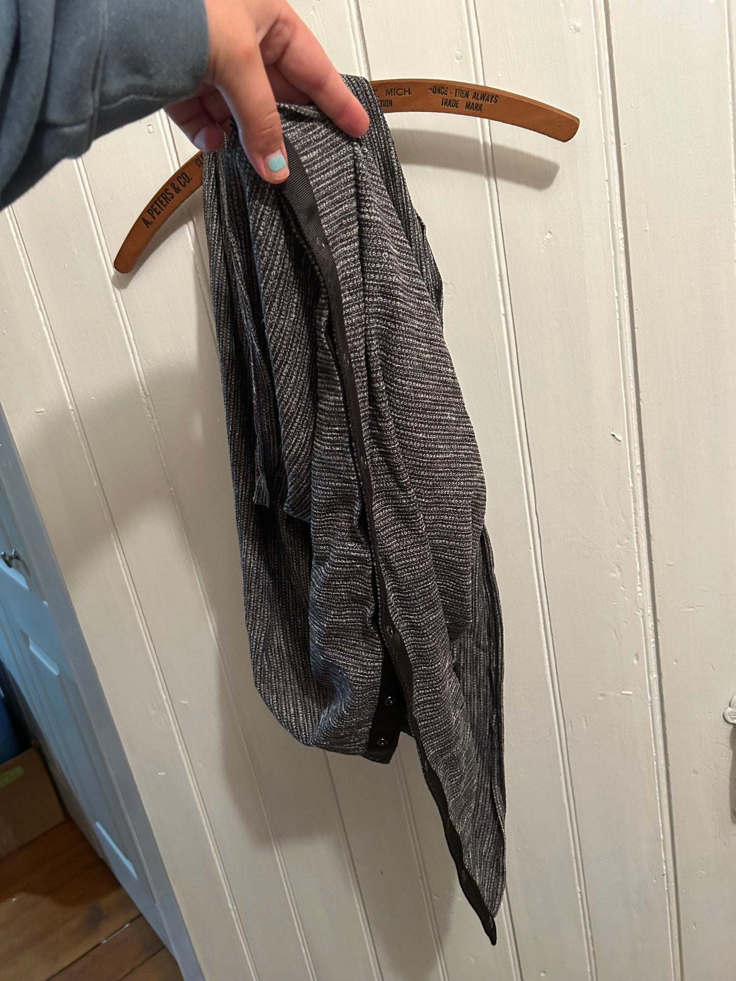 Lululemon black vinyasa scarf