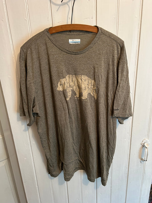 Columbia Xxl brown bear tshirt