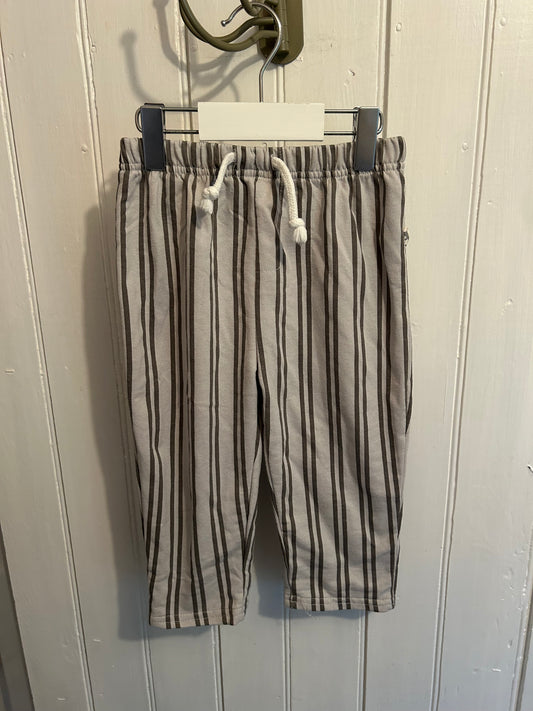 Rabbit & bear 24m grey & white striped pants