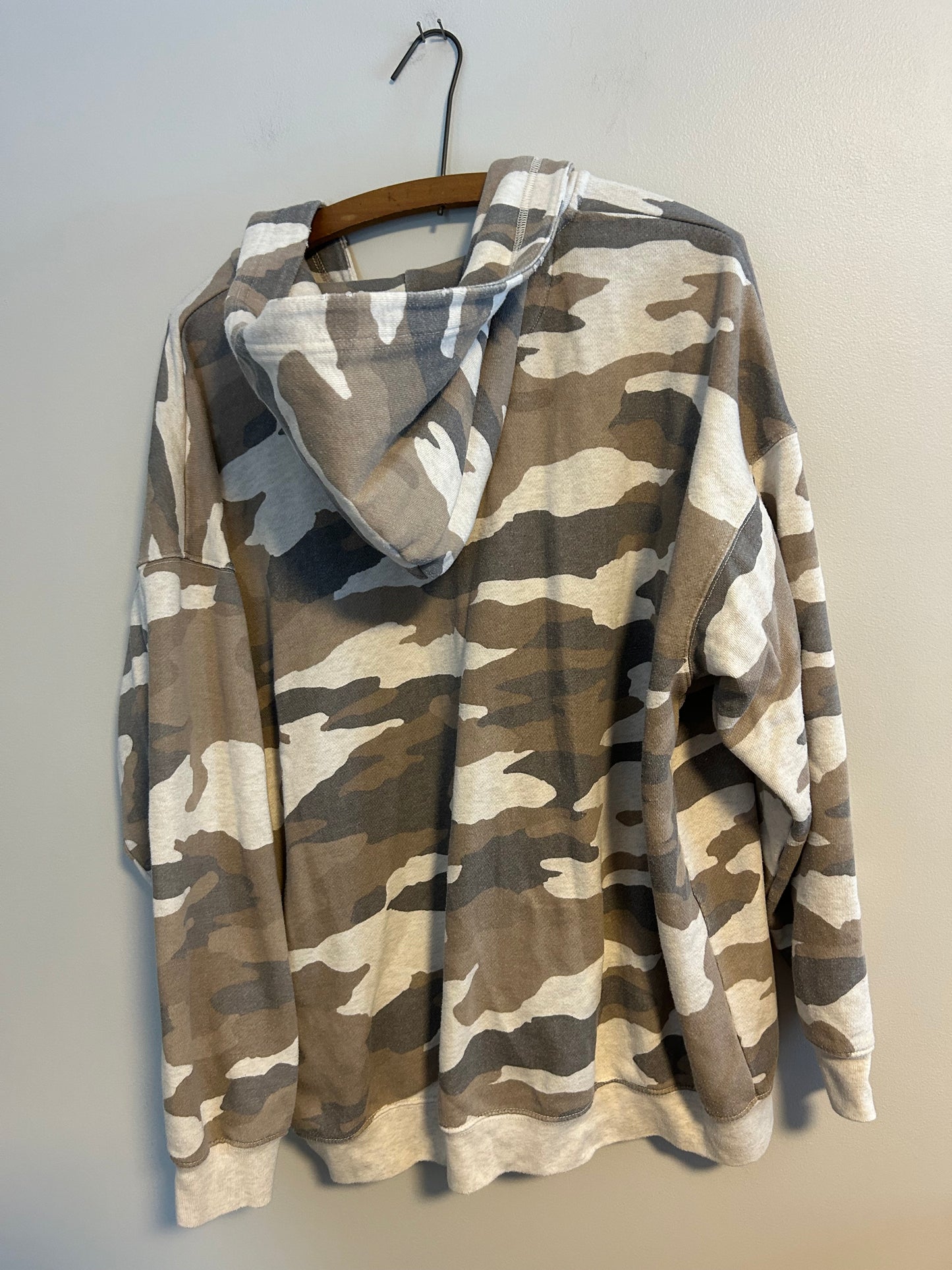 Aerie small brown camo hoodie