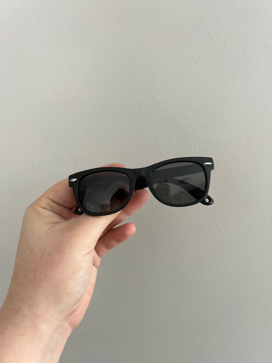 Babyfied 0-24m black sunglasses