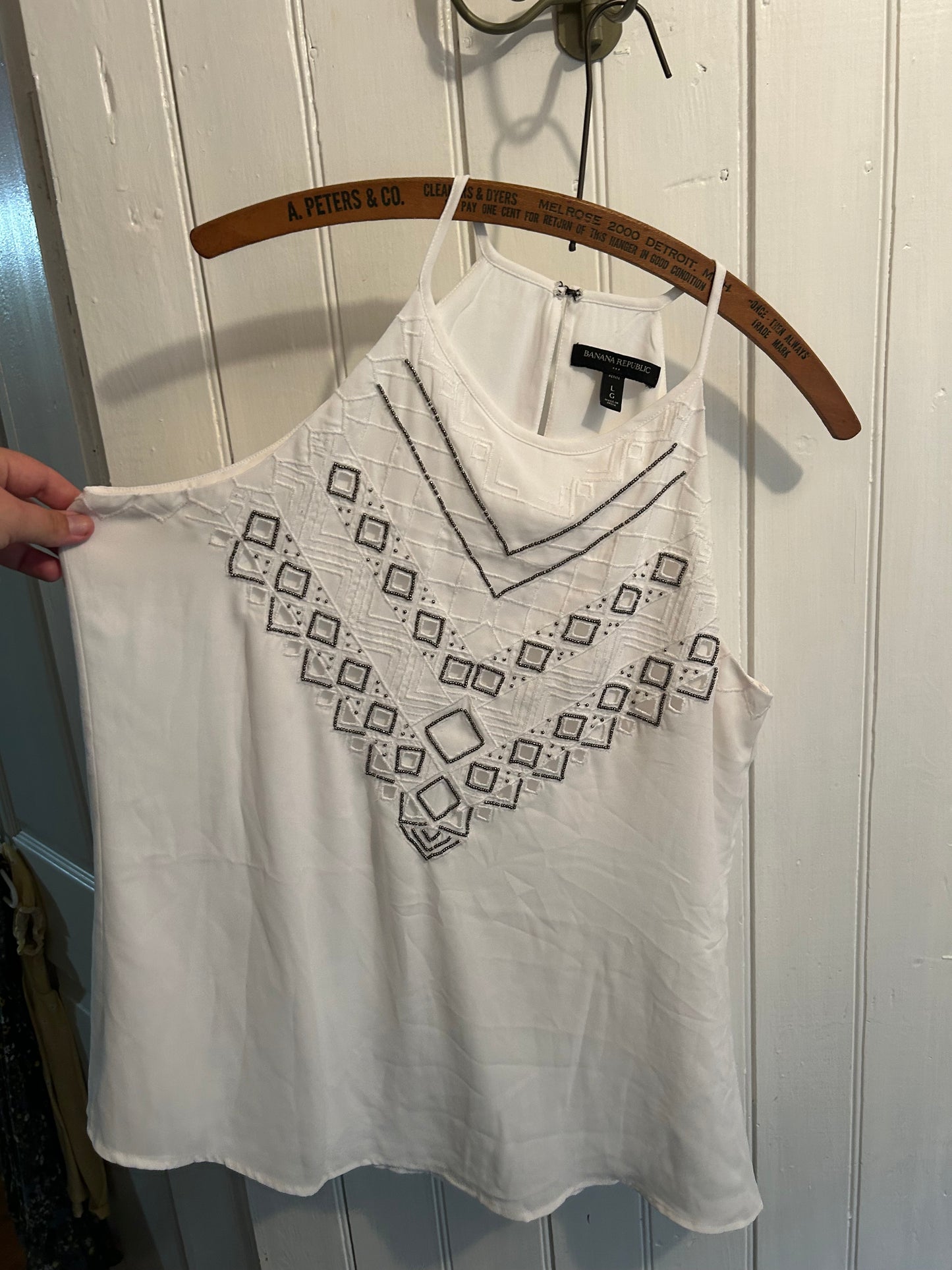 Banana Republic petit large white beaded neckline tank