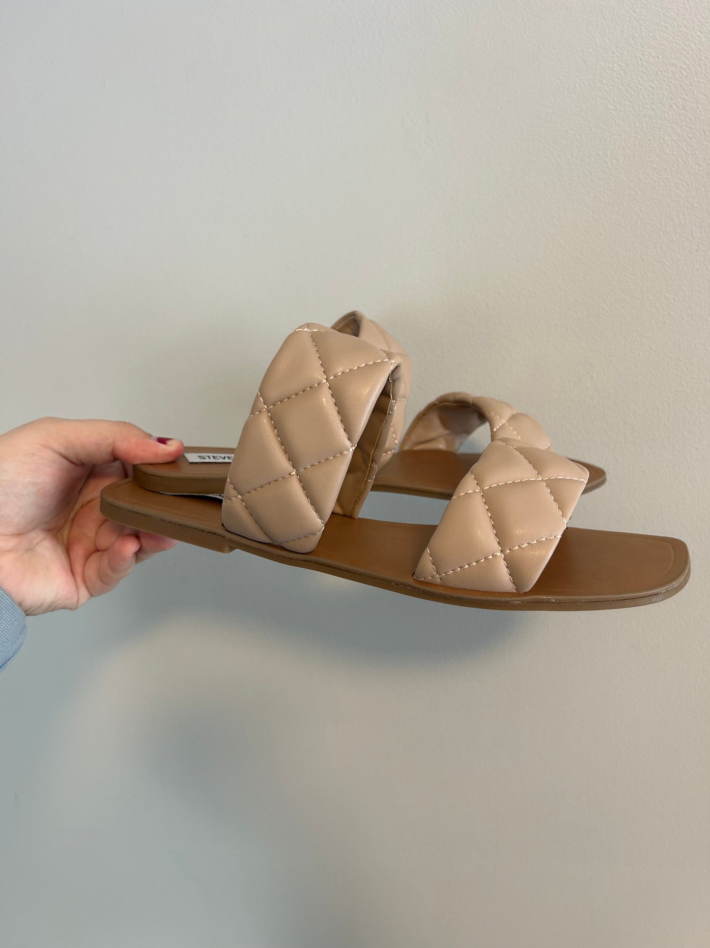 NEW Steve Madden 8.5 tan sandals