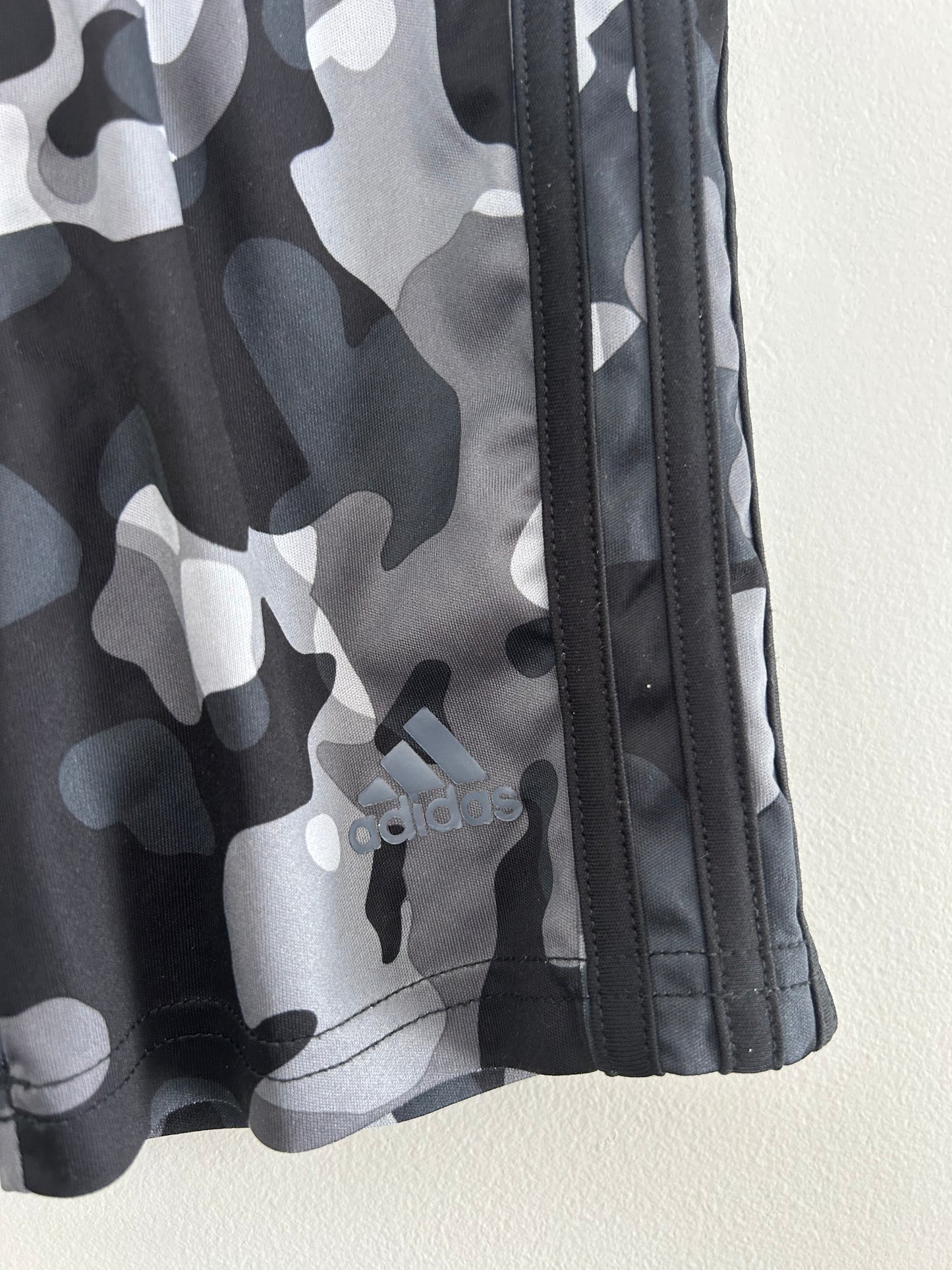 Adidas 3t black & grey camo shorts