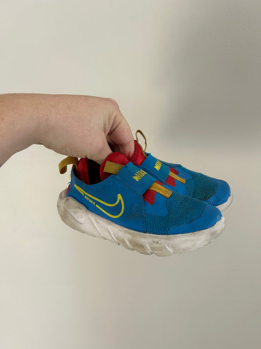 Nike 13C blue & red slip on runners