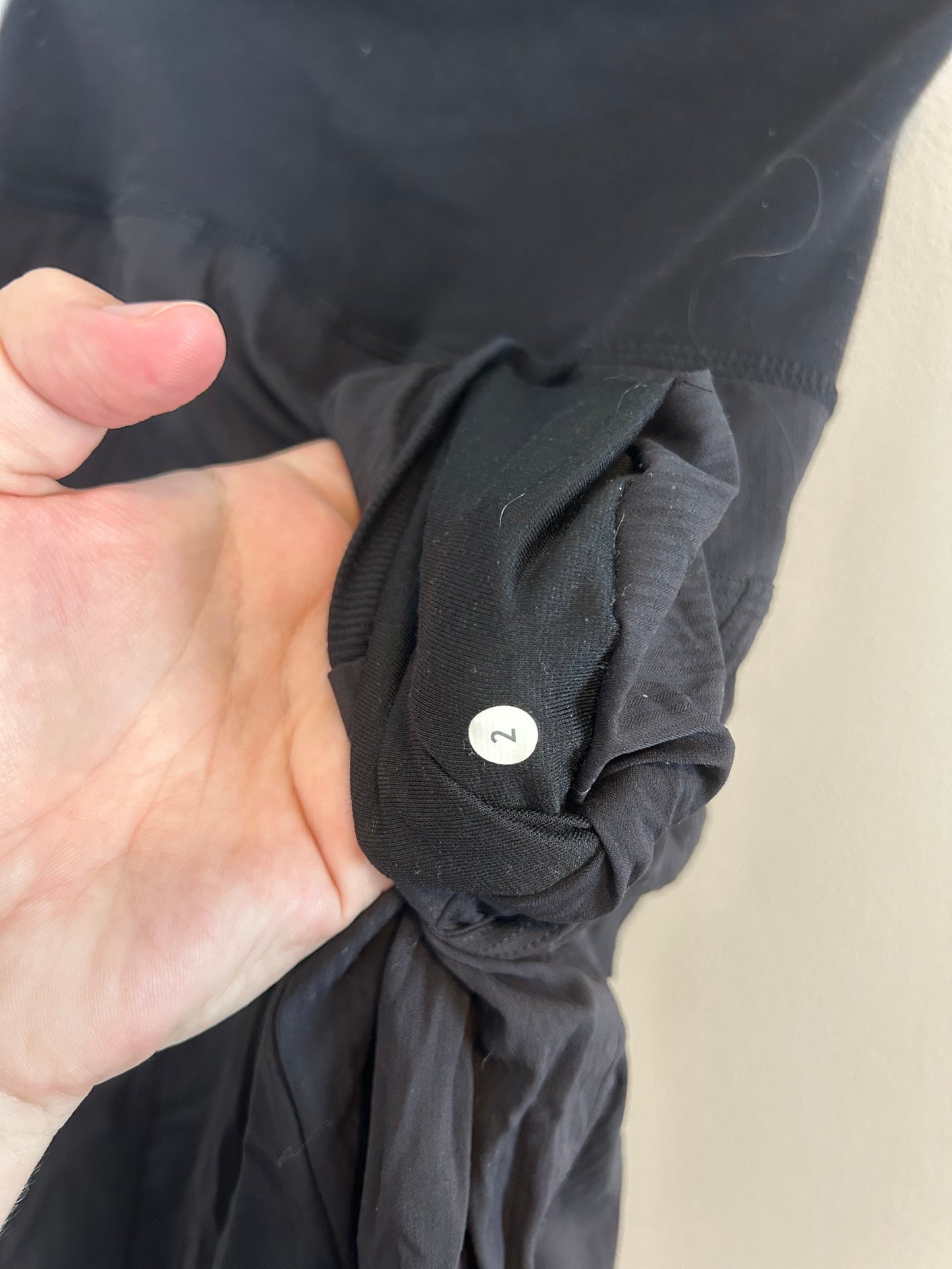Lululemon 2 black studio cropped pant