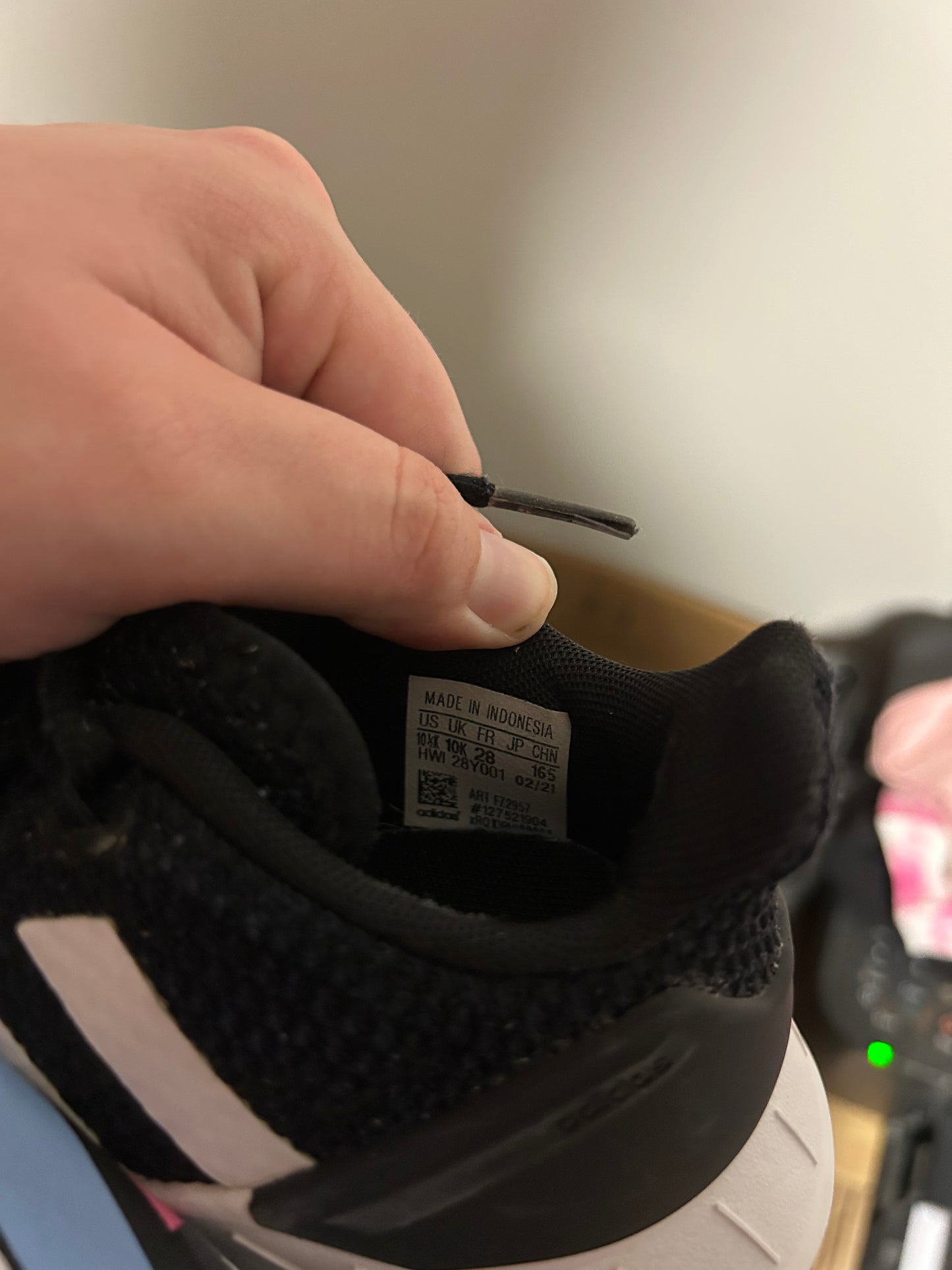 Adidas 10.5C black & white lace up runners