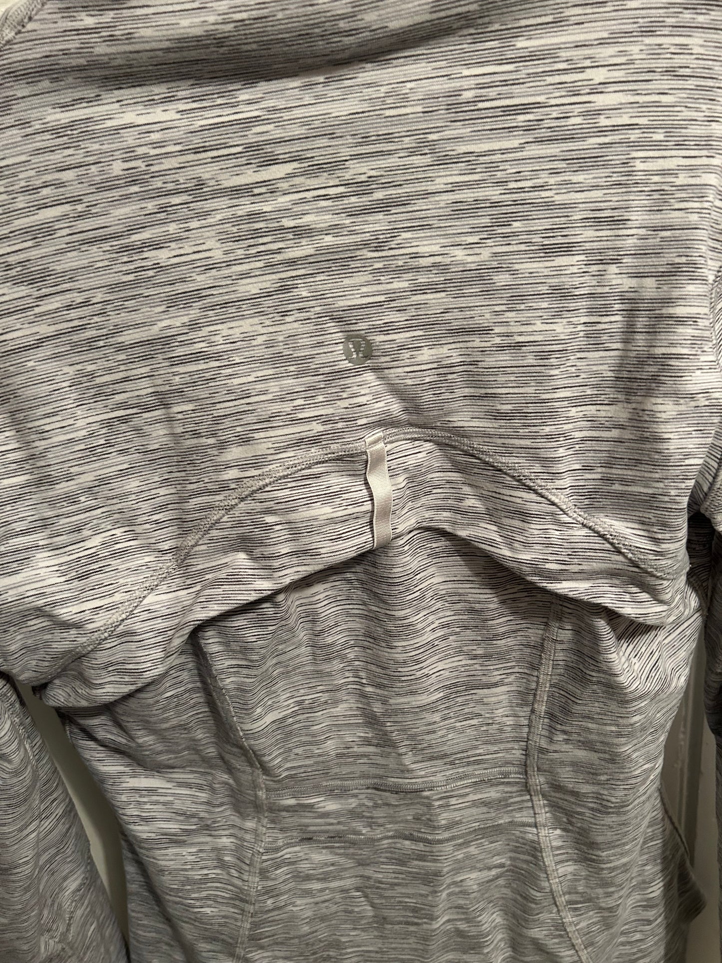 Lululemon 8 grey lightweight zip up sweater